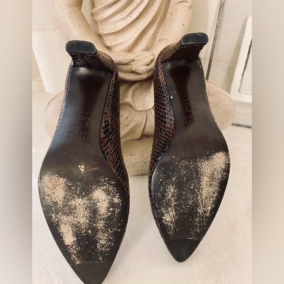 *Crocodile* Weitzman pumps - Picture 7 of 8